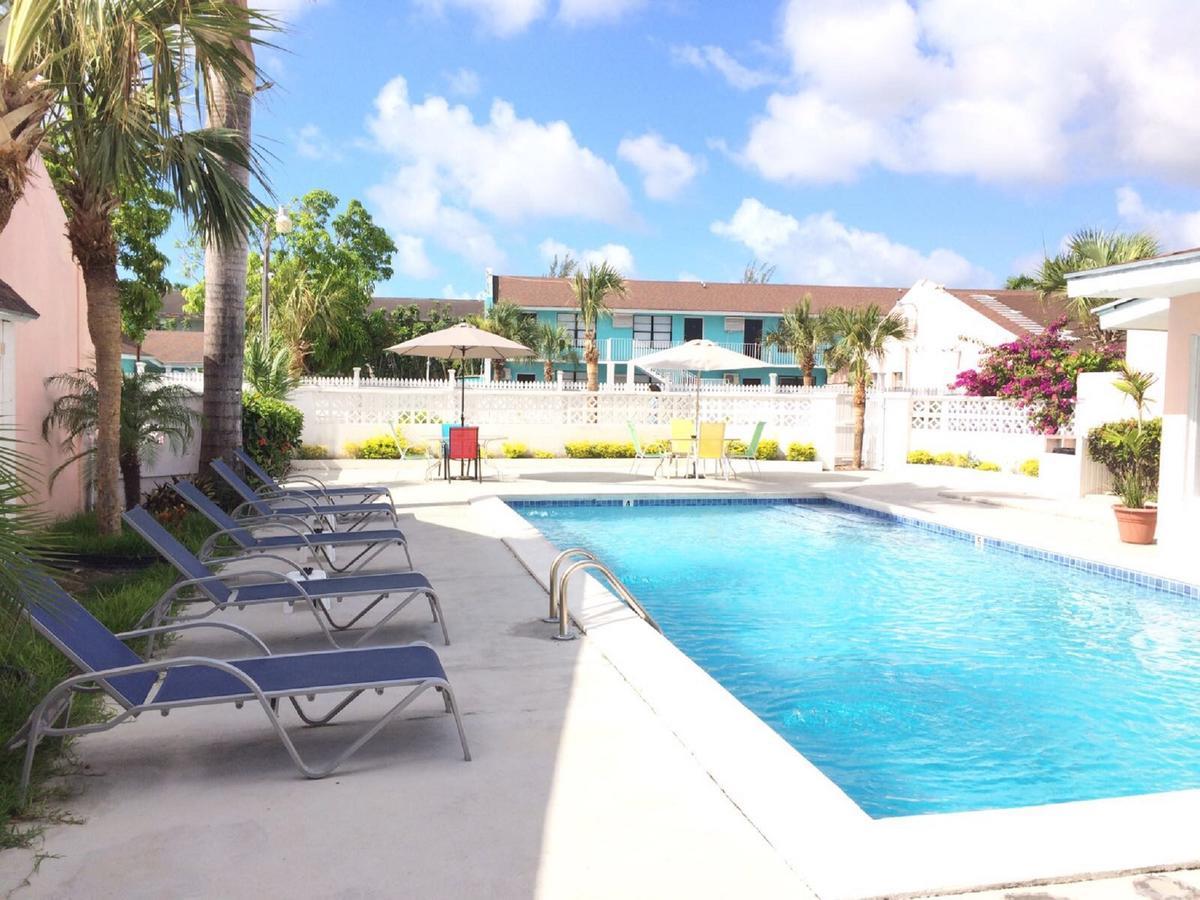 拿骚The Oasis Retreat公寓 外观 照片